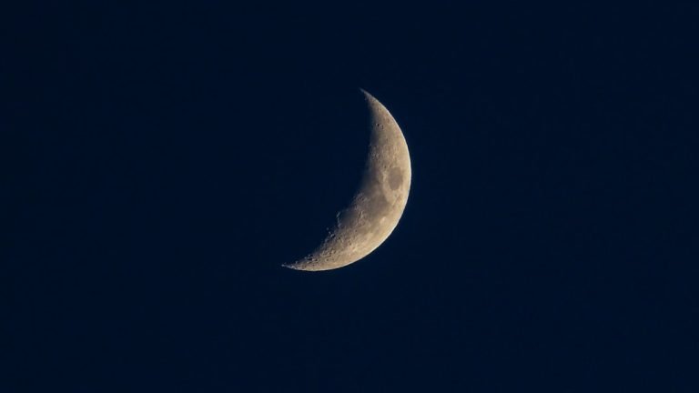 Symbolique du croissant de lune : Signification et interprétation